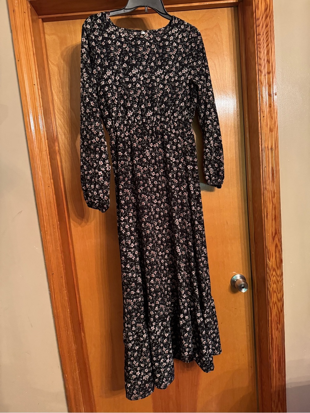 Black Floral Long Sleeve Maxi Dress - Elegant Everyday Style